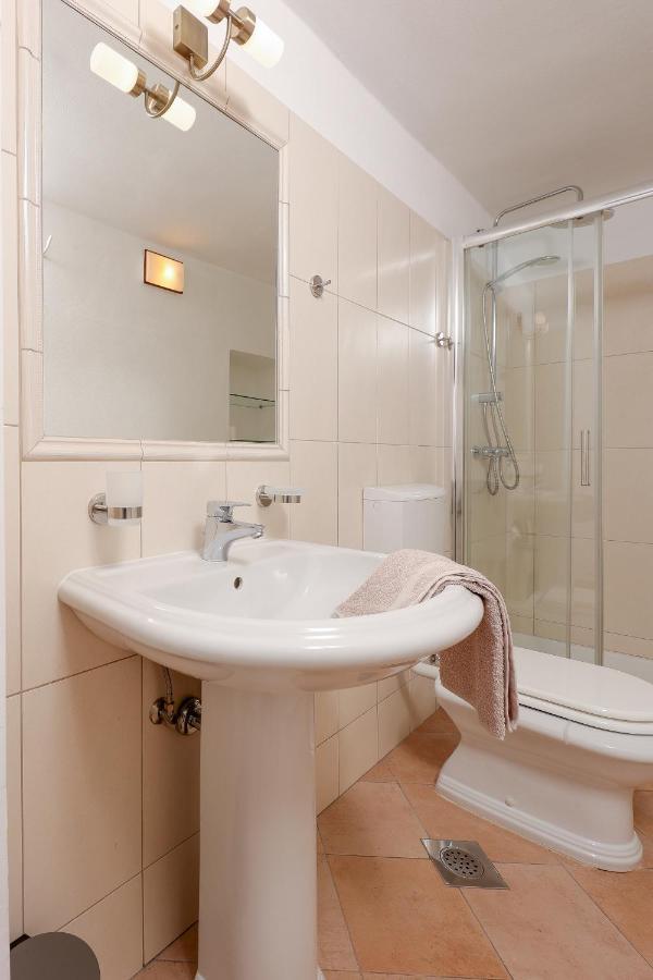 Villa Fani With Jacuzzi Ичичи Экстерьер фото