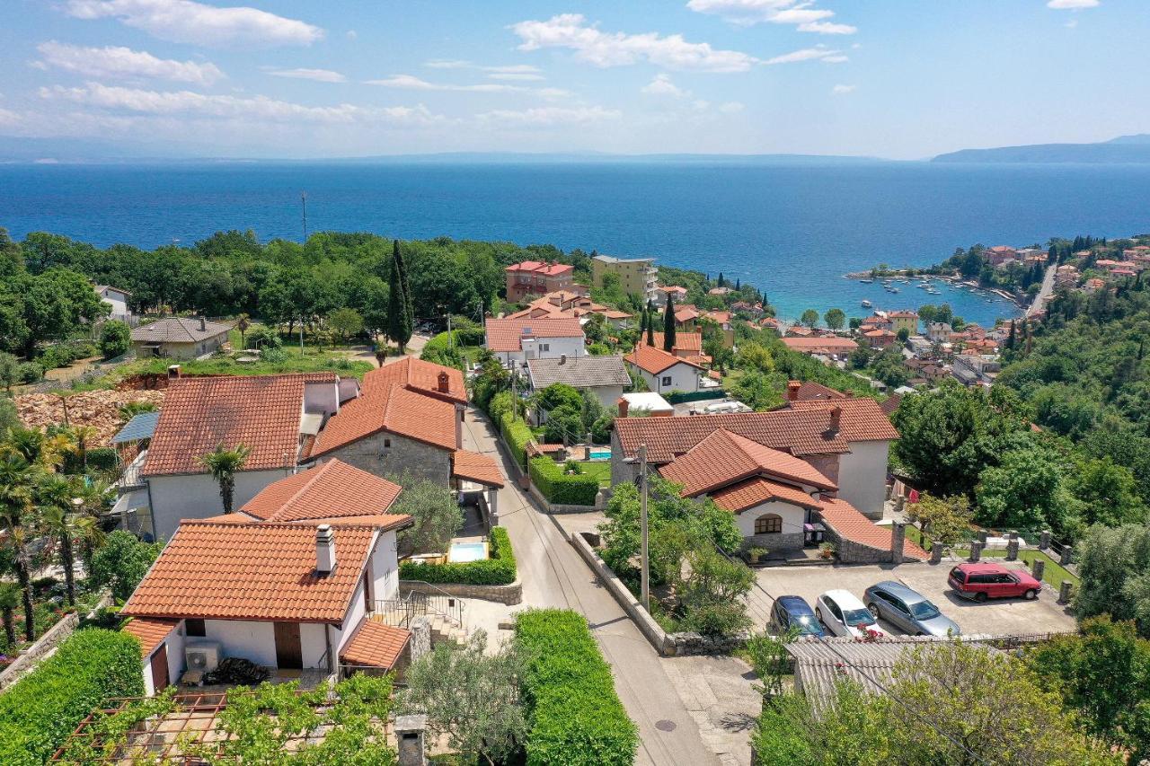 Villa Fani With Jacuzzi Ичичи Экстерьер фото