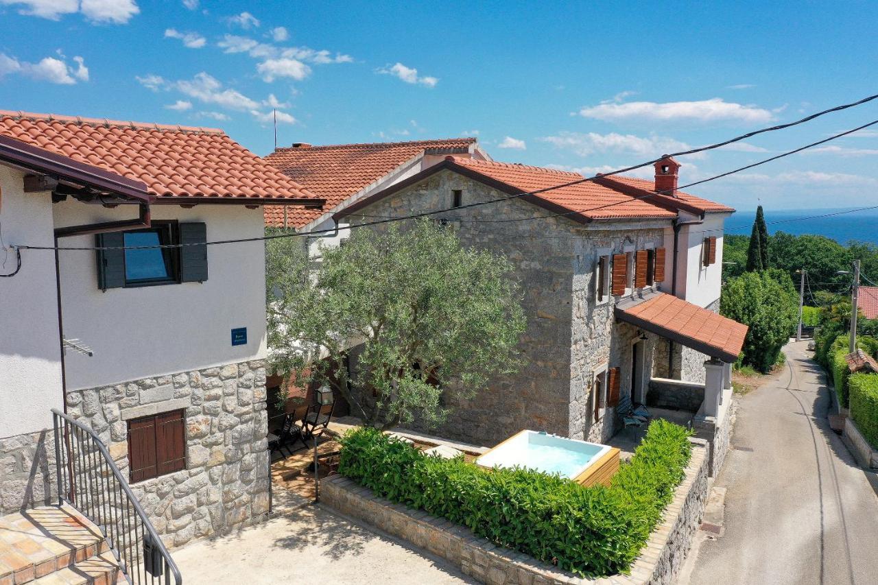 Villa Fani With Jacuzzi Ичичи Экстерьер фото