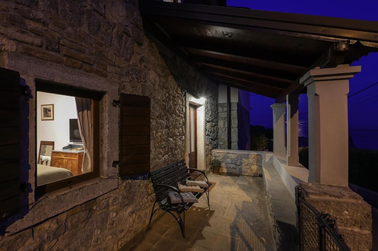 Villa Fani With Jacuzzi Ичичи Экстерьер фото