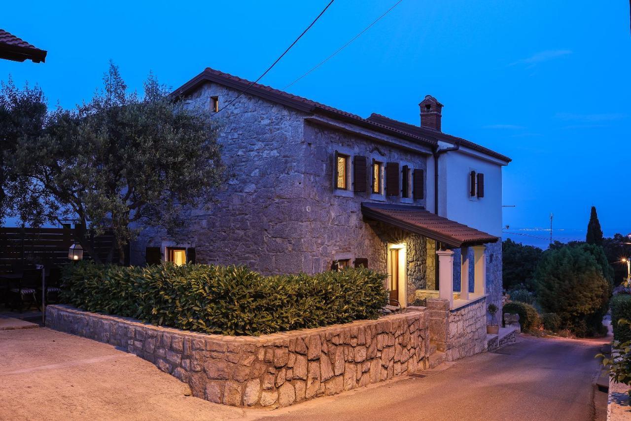 Villa Fani With Jacuzzi Ичичи Экстерьер фото